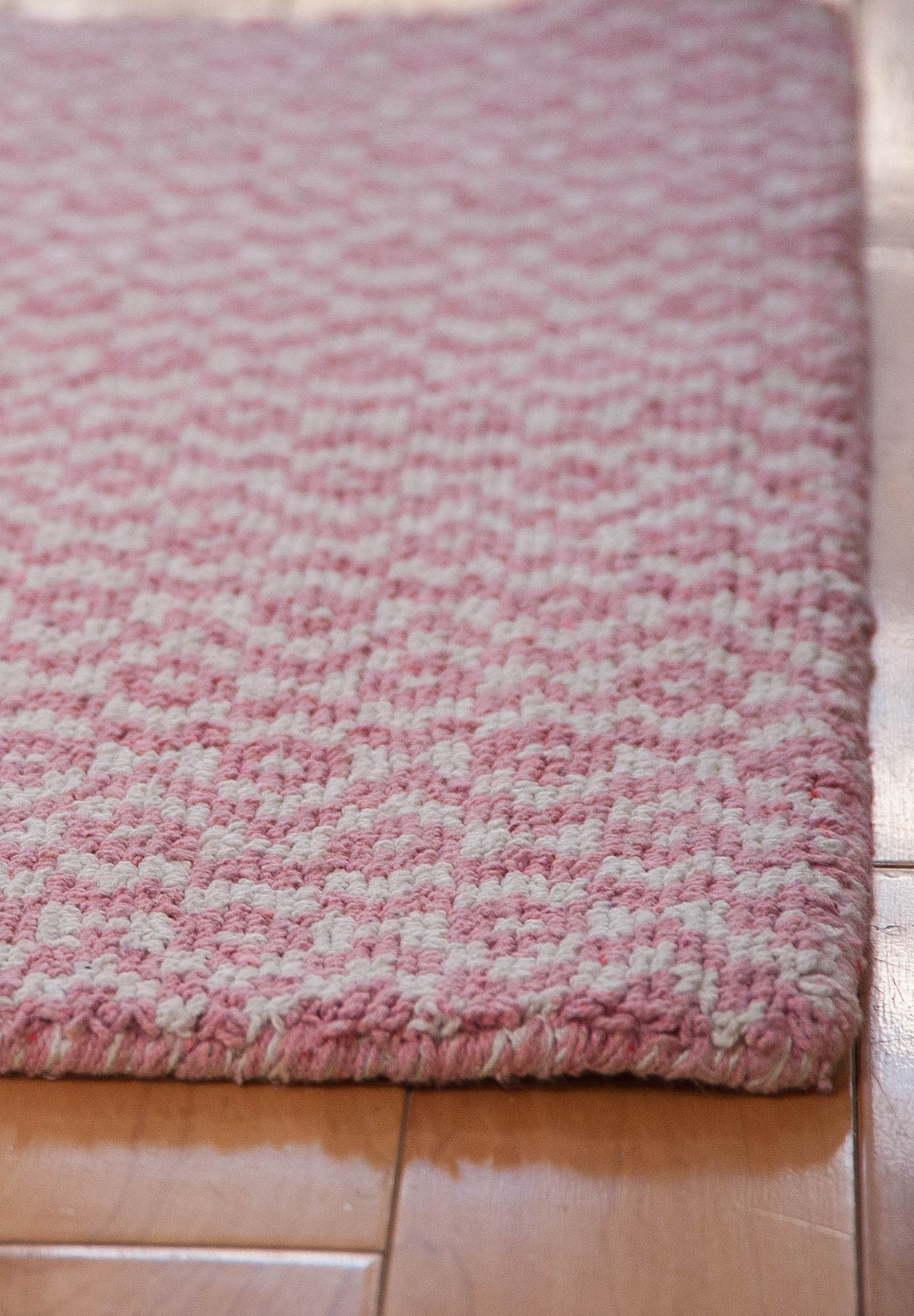 Pembrooke Rug in Pink – Lo Home